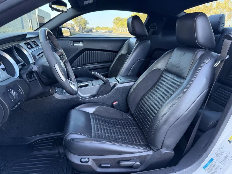 2011 Ford S197 Mustang - Image 17 of 31