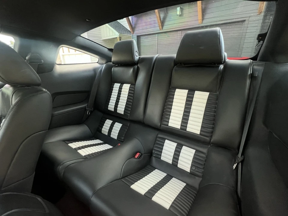 2011 Ford S197 Mustang - Image 11 of 13