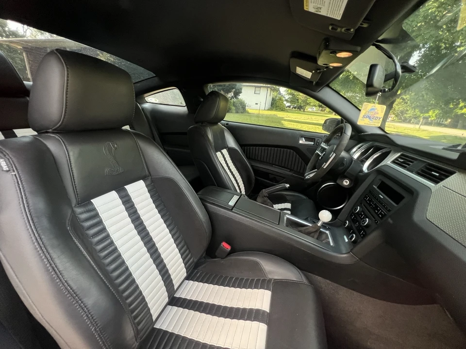 2011 Ford S197 Mustang - Image 10 of 13