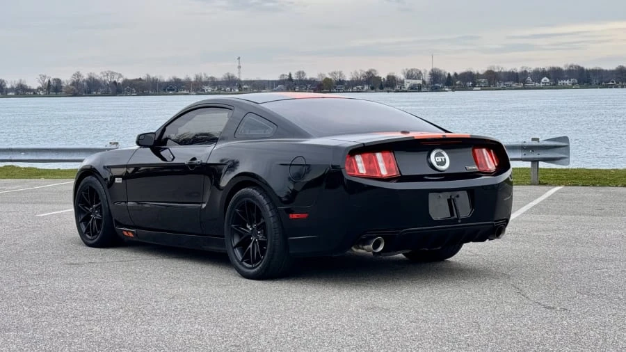 2011 Ford S197 Mustang - Image 9 of 31