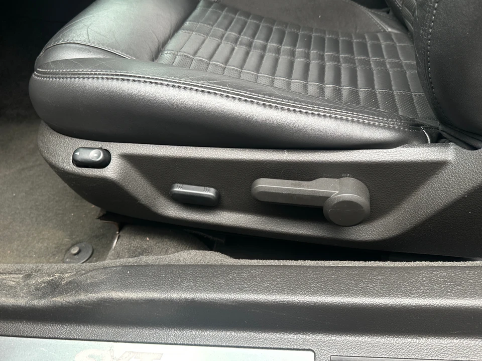 2011 Ford S197 Mustang - Image 11 of 31