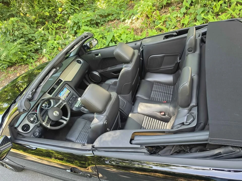 2011 Ford S197 Mustang - Image 13 of 20