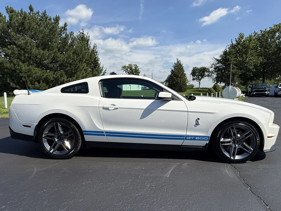 2011 Ford S197 Mustang - Image 3 of 20