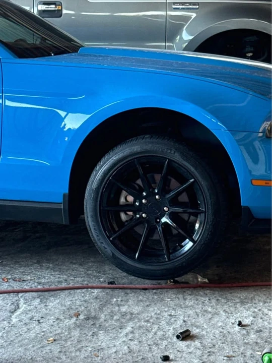2011 Ford S197 Mustang - Image 3 of 10