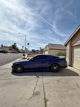 2011 Ford Mustang V6