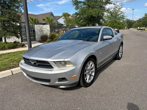 2011 Ford Mustang V6
