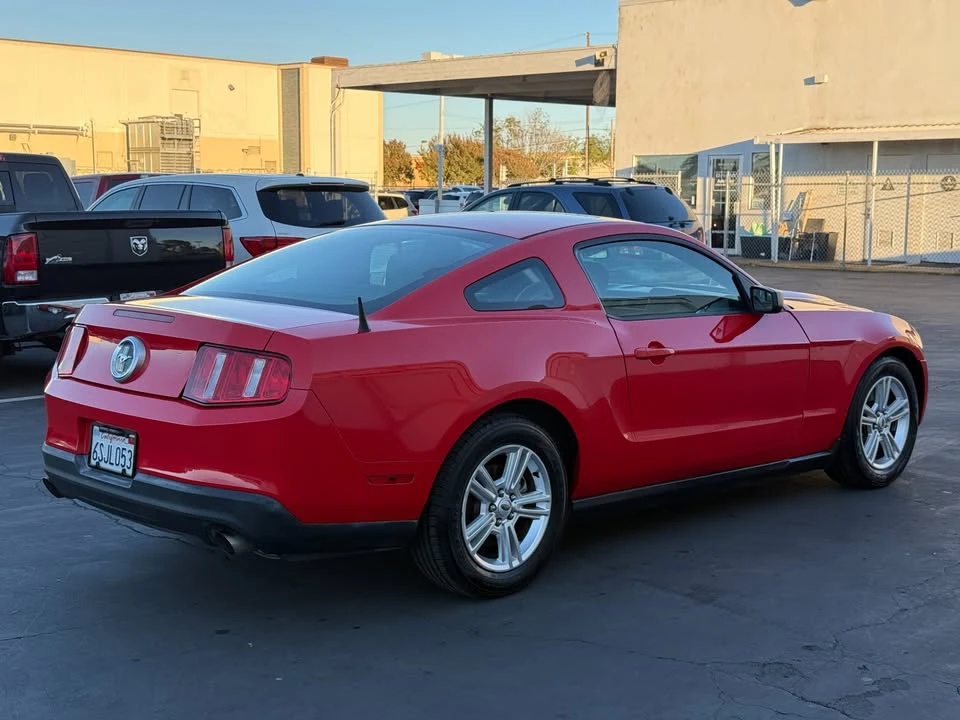 2011 Ford S197 Mustang - Image 4 of 13