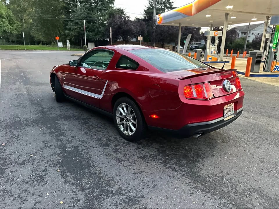 2011 Ford S197 Mustang - Image 3 of 10