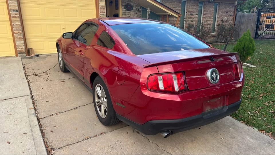 2011 Ford S197 Mustang - Image 4 of 6