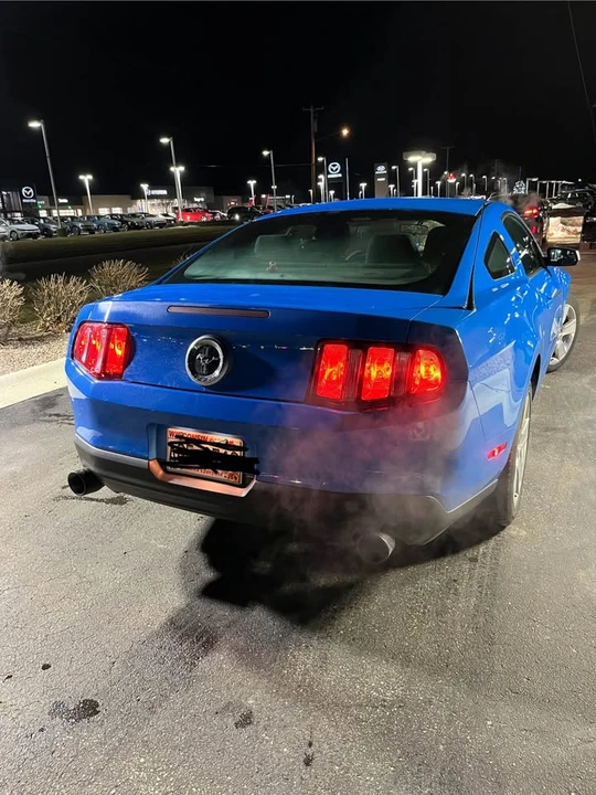 2011 Ford S197 Mustang - Image 2 of 9