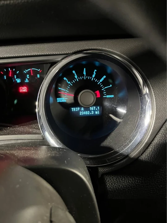 2011 Ford S197 Mustang - Image 8 of 9