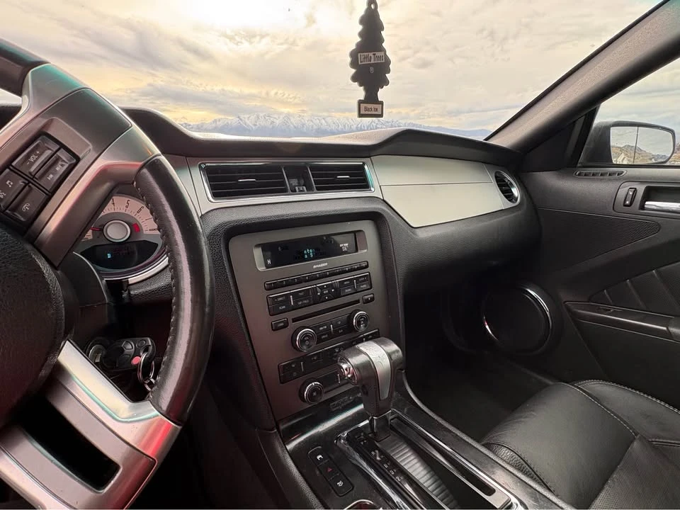 2011 Ford S197 Mustang - Image 5 of 6