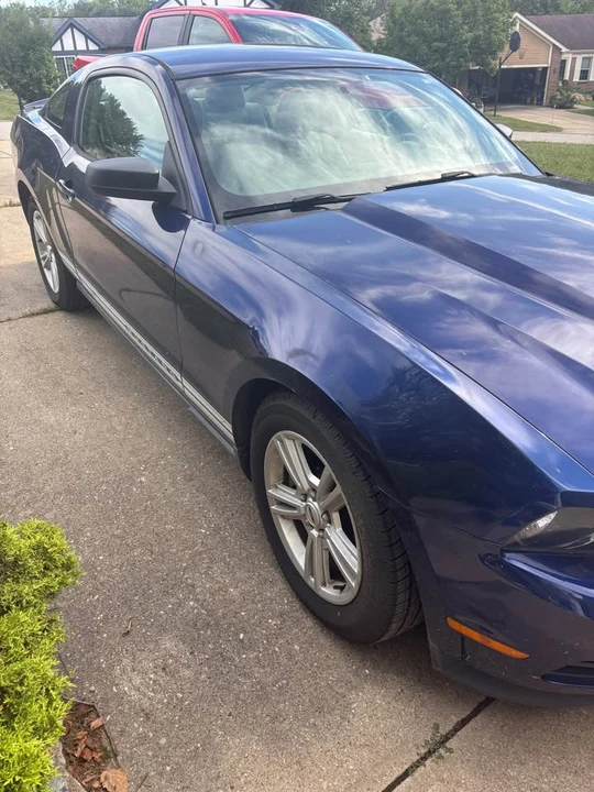 2011 Ford S197 Mustang - Image 3 of 4