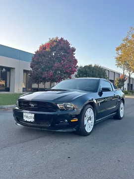 2011 Ford Mustang V6