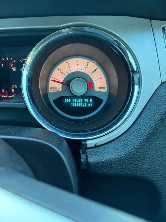 2011 Ford S197 Mustang - Image 13 of 15