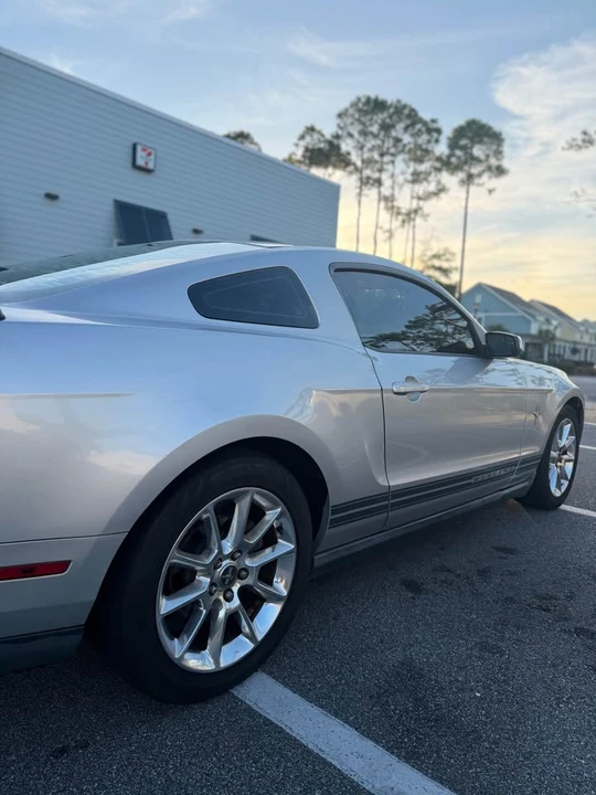 2011 Ford S197 Mustang - Image 3 of 15