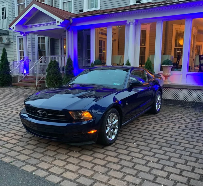 2011 Ford S197 Mustang - Image 3 of 15