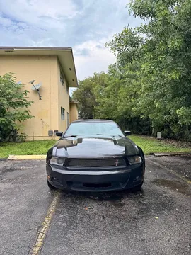 2011 Ford Mustang V6 Premium Convertible 2D