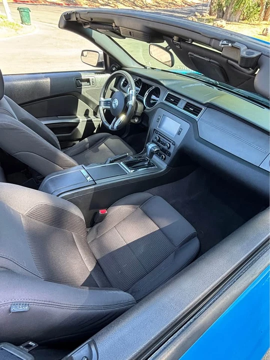 2011 Ford S197 Mustang - Image 10 of 18