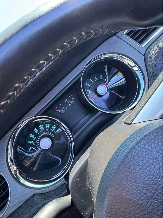 2011 Ford S197 Mustang - Image 13 of 18
