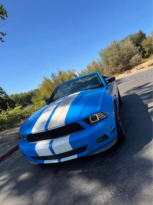 2011 Ford S197 Mustang - Image 2 of 18