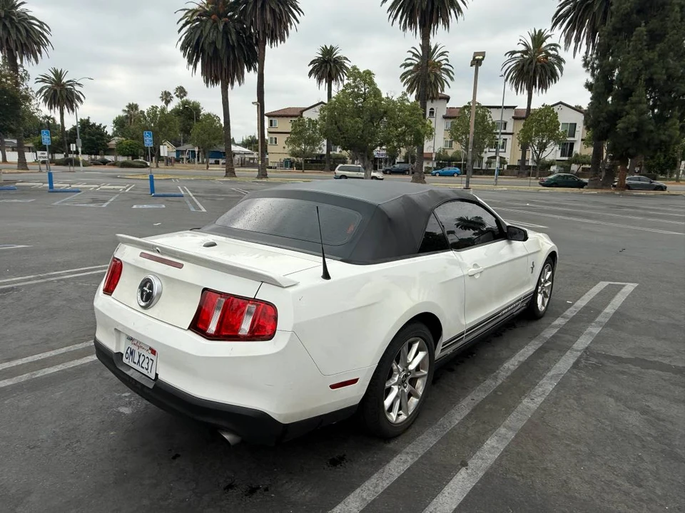 2011 Ford S197 Mustang - Image 4 of 9