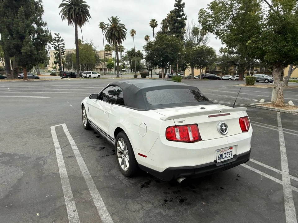 2011 Ford S197 Mustang - Image 3 of 9