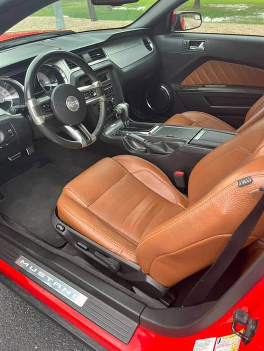 2011 Ford S197 Mustang - Image 5 of 12