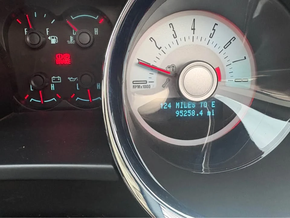 2011 Ford S197 Mustang - Image 12 of 20