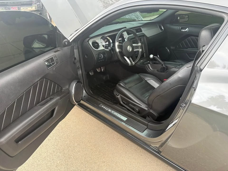 2011 Ford S197 Mustang - Image 11 of 20