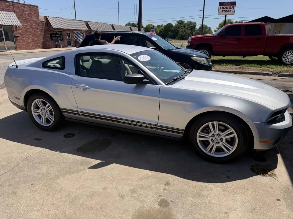 2011 Ford S197 Mustang - Image 6 of 6