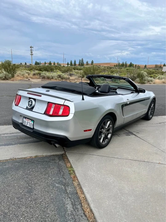 2011 Ford S197 Mustang - Image 4 of 14