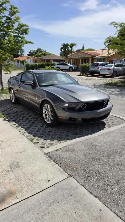 2011 Ford S197 Mustang - Image 12 of 13