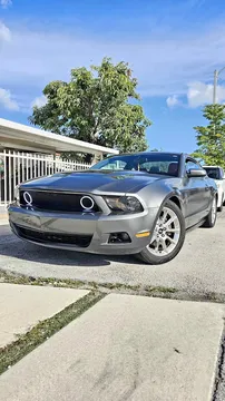 2011 Ford Mustang V6 Premium Coupe 2D