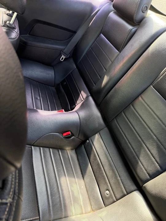 2011 Ford S197 Mustang - Image 6 of 10