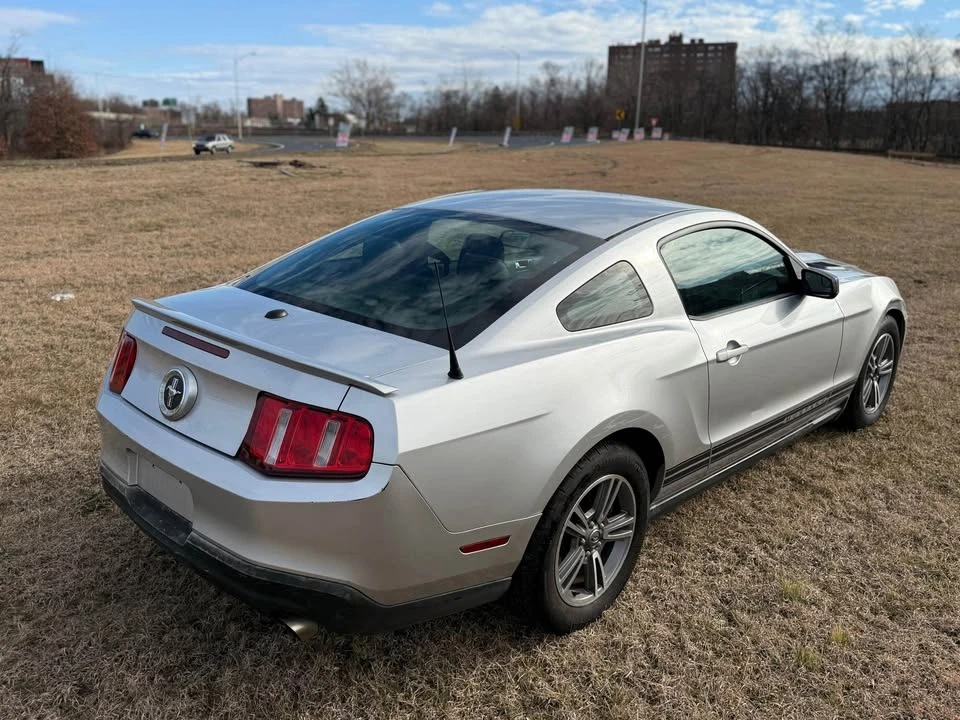 2011 Ford S197 Mustang - Image 3 of 14