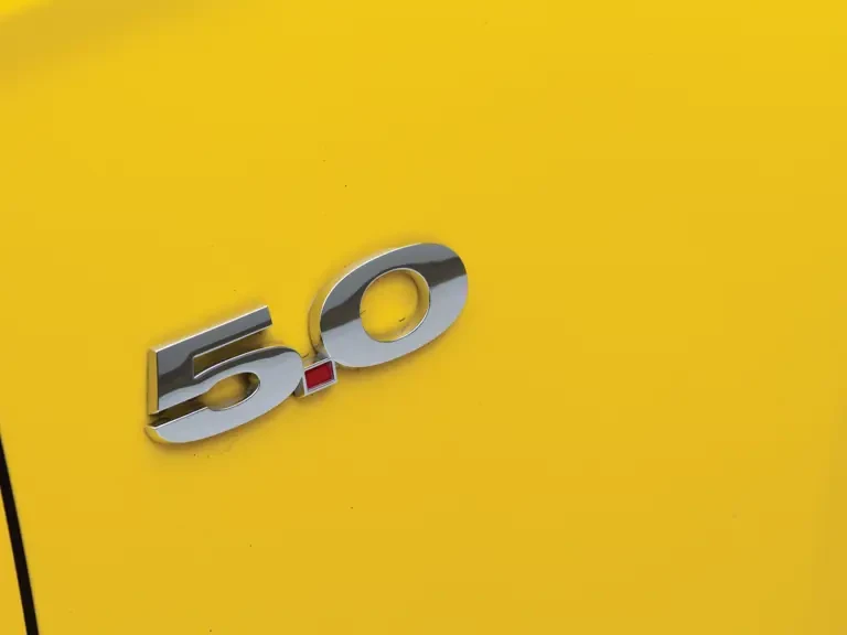 2011 Ford S197 Mustang - Image 11 of 27