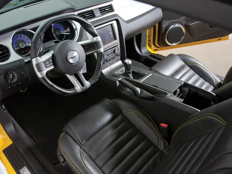 2011 Ford S197 Mustang - Image 4 of 27