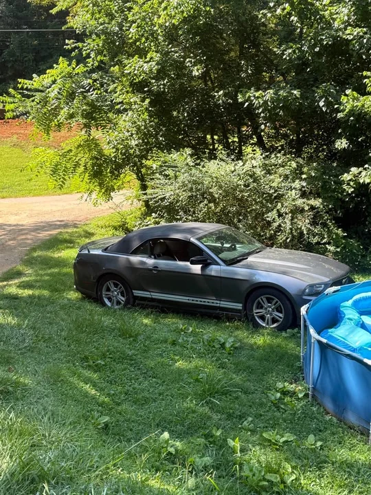 2011 Ford S197 Mustang - Image 3 of 3