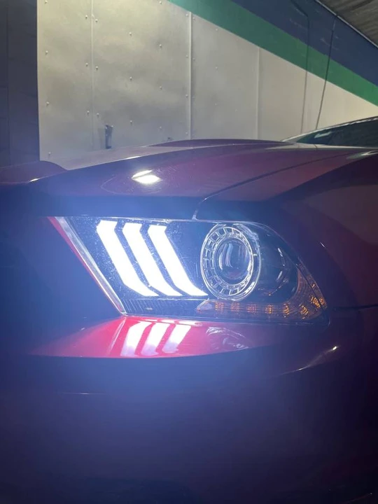 2011 Ford S197 Mustang - Image 8 of 17