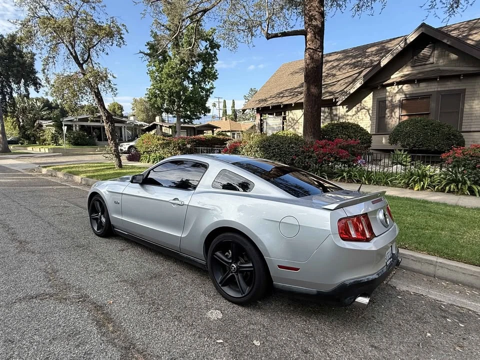 2011 Ford S197 Mustang GT - Image 3 of 10