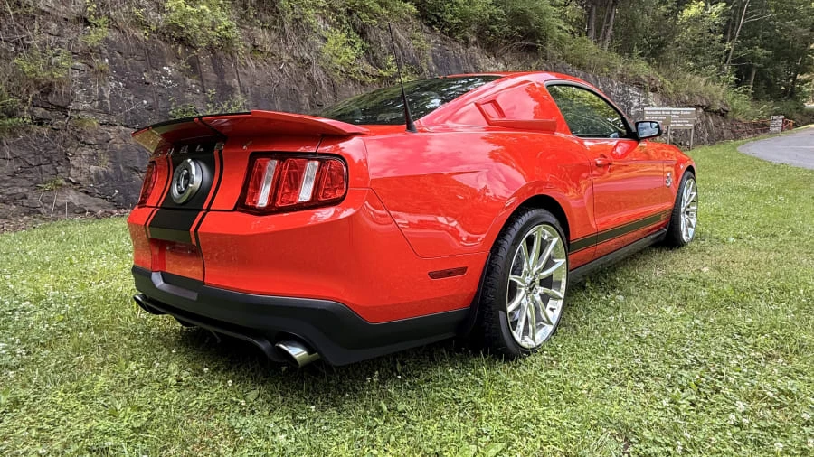 2011 Ford S197 II Shelby Mustang GT500 - Image 2 of 14