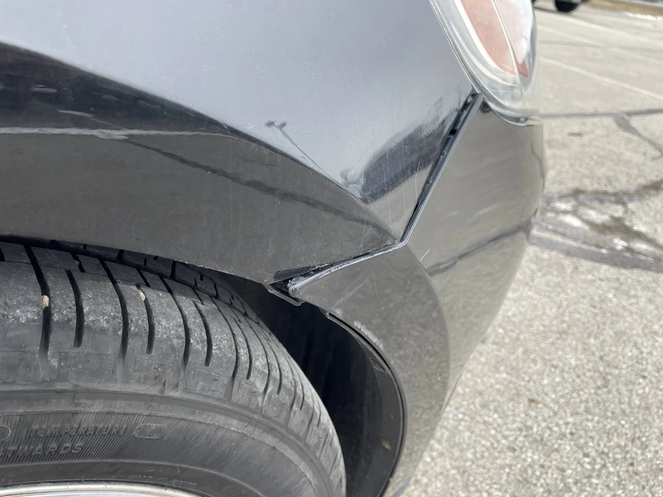 2011 Ford Taurus 5th Gen - Image 13 of 21