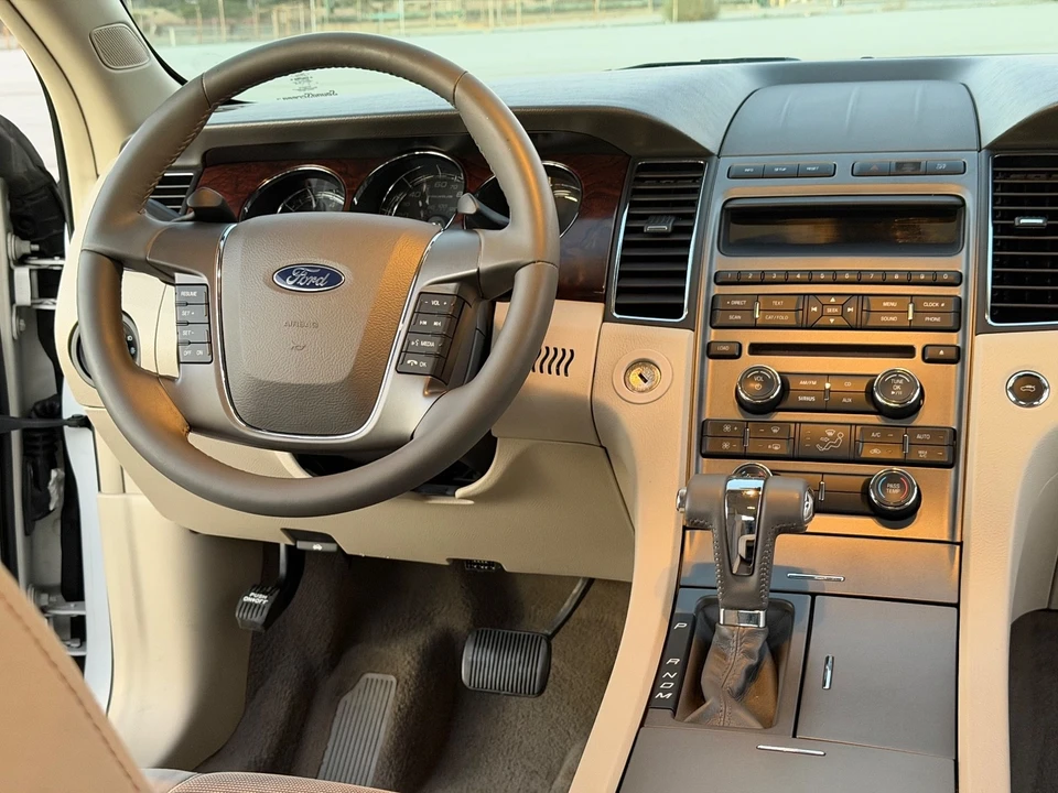2011 Ford Taurus 5th Gen - Image 21 of 21
