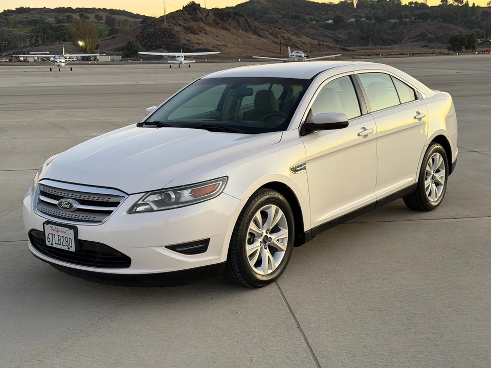 2011 Ford Taurus 5th Gen - Image 14 of 21