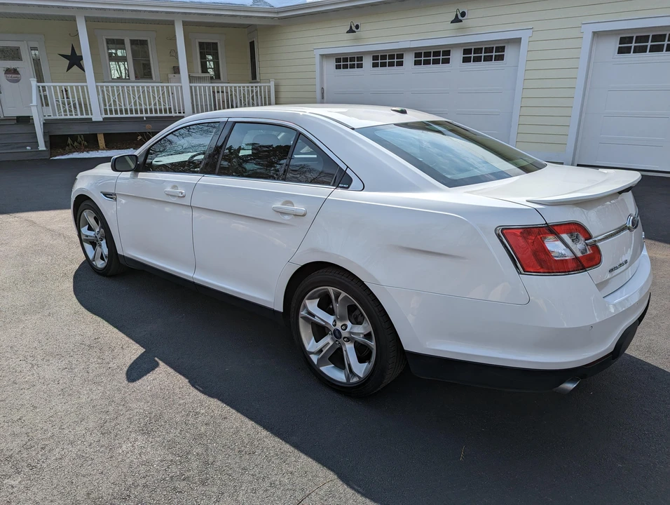 2011 Ford Taurus SHO 6th Gen - Image 11 of 31
