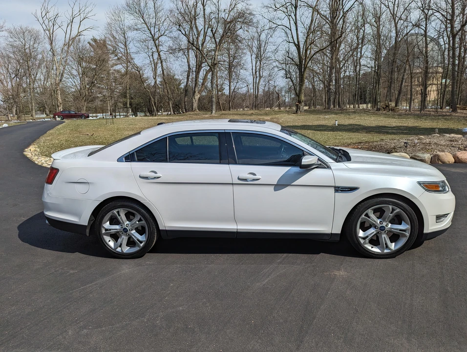 2011 Ford Taurus SHO 6th Gen - Image 13 of 31