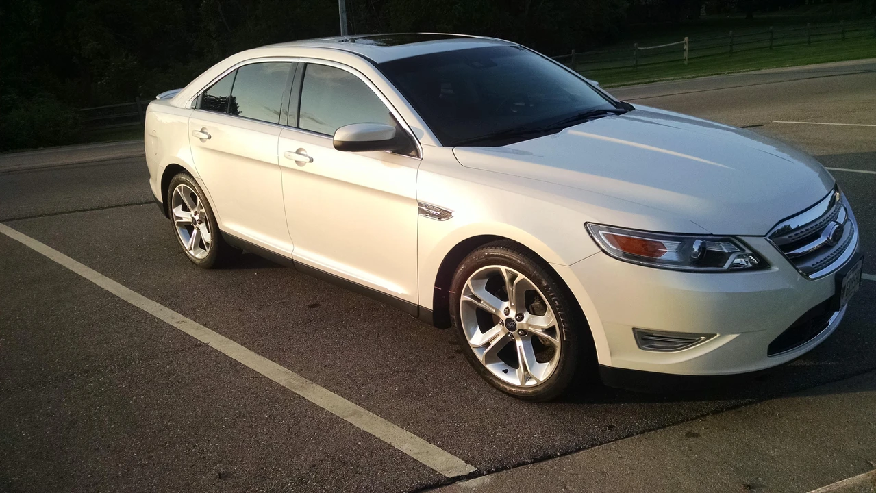 2011 Ford Taurus SHO 6th Gen - Image 14 of 31