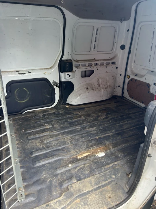 2011 Ford Transit Connect - Image 8 of 20