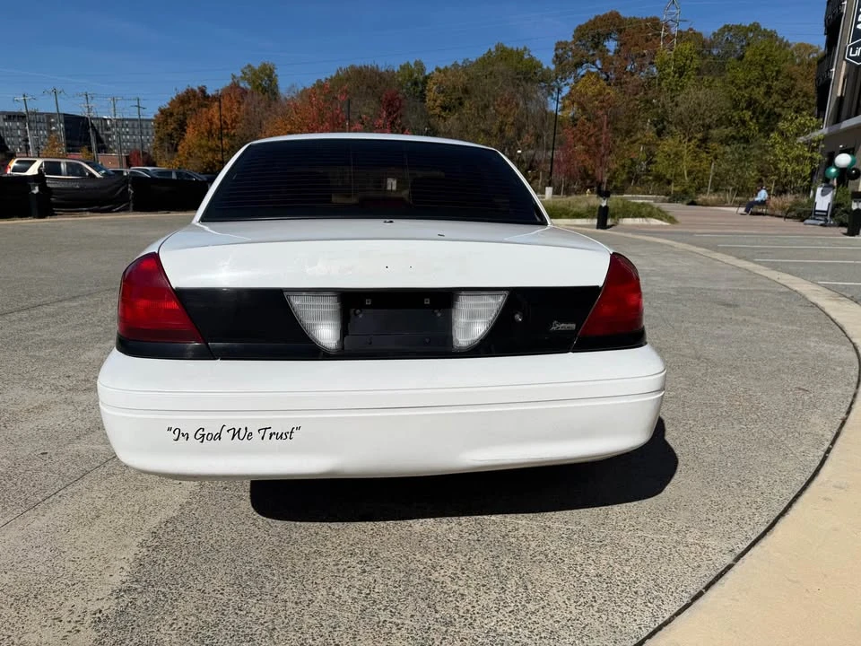 2011 Ford Crown Victoria - Image 5 of 13